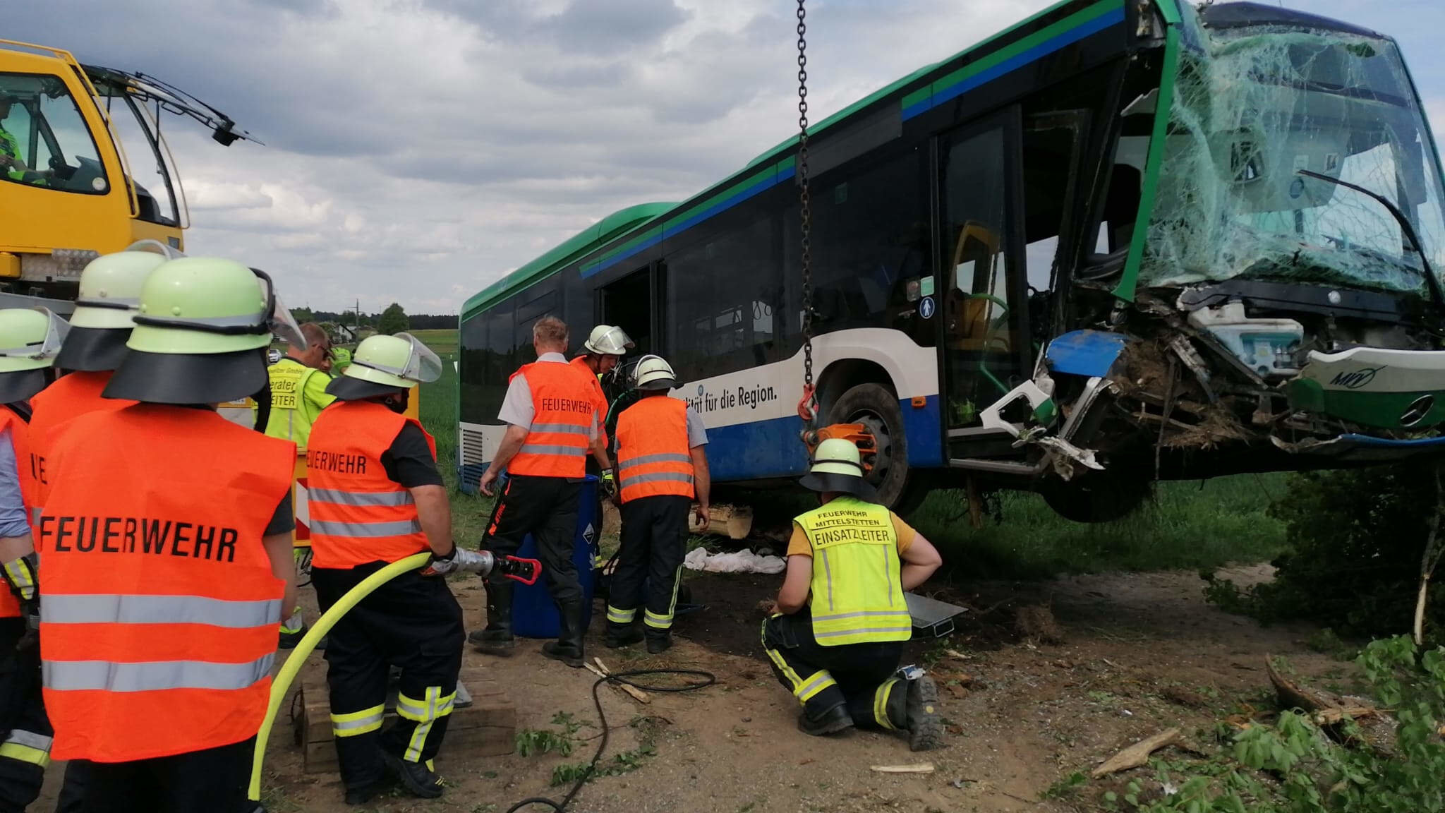 Bergung eines Buses